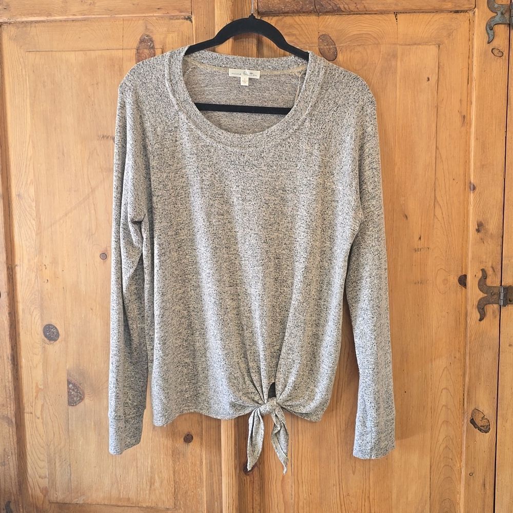Nine Britton Billie Tie Front Brushed Knit Top size L  comfy